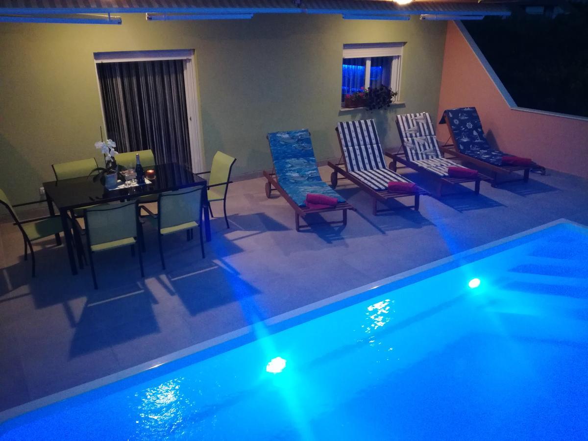 Apartment M&M With Private Pool Kučine Exterior foto